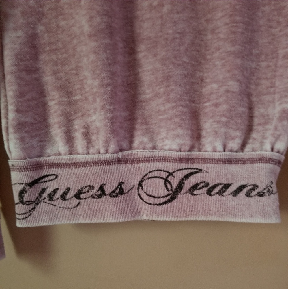 ?? GUESS SWEATER?? - Picture 4 of 7